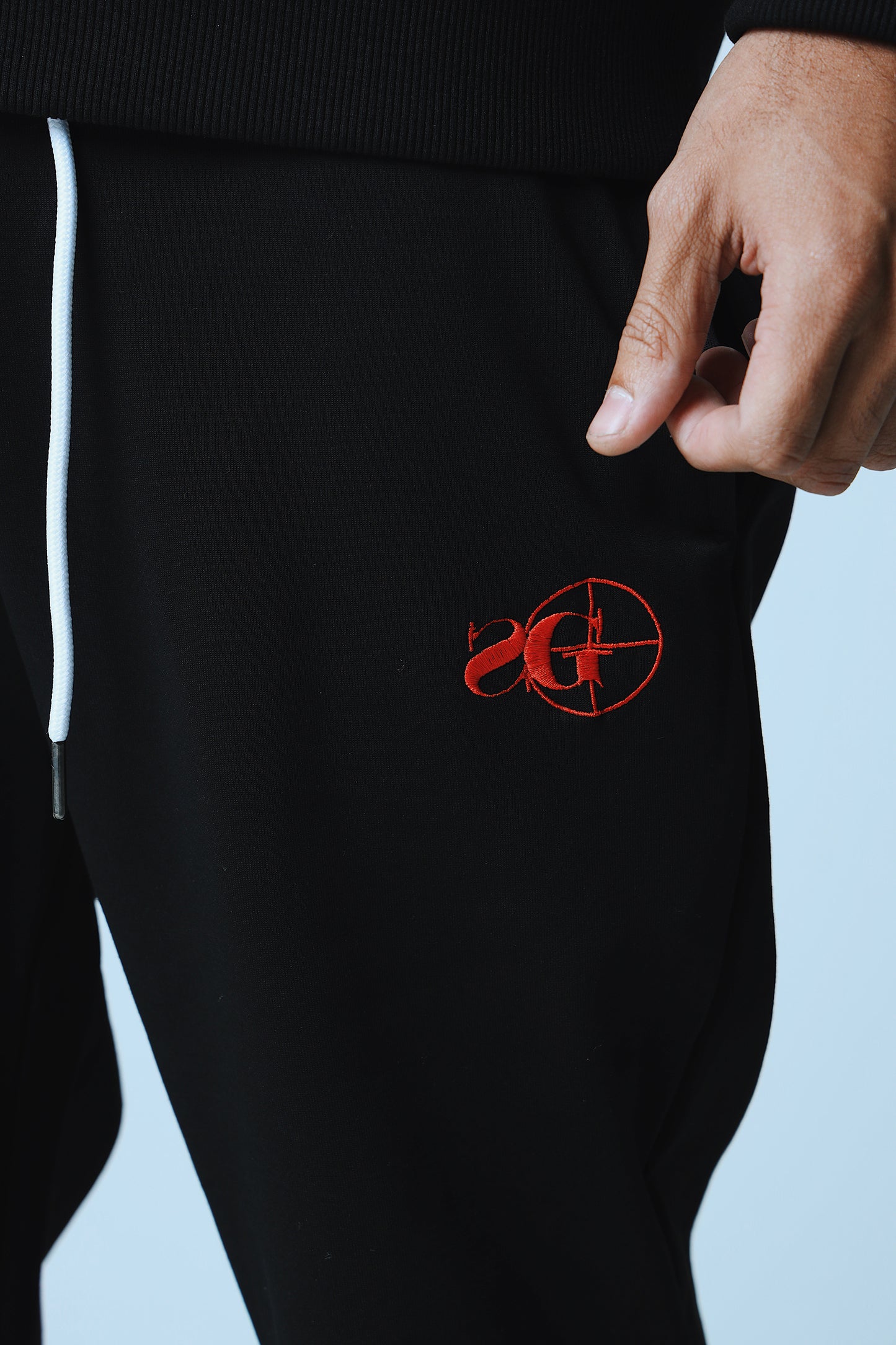 SG Essential Sweatpants (Black/Red)